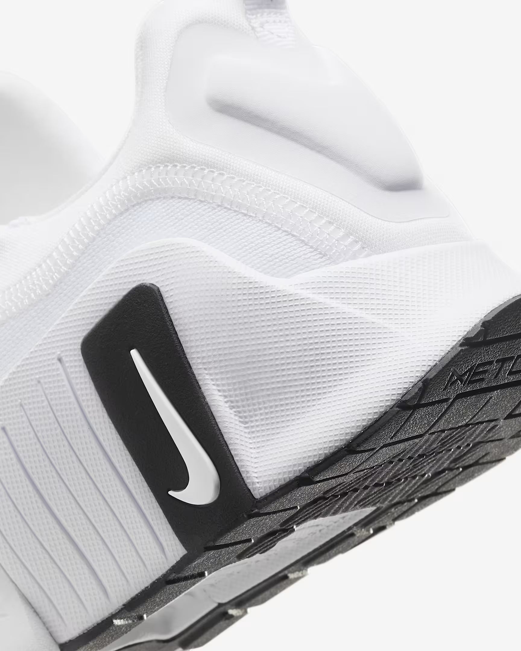 Nike mecton 6 White/White/Black