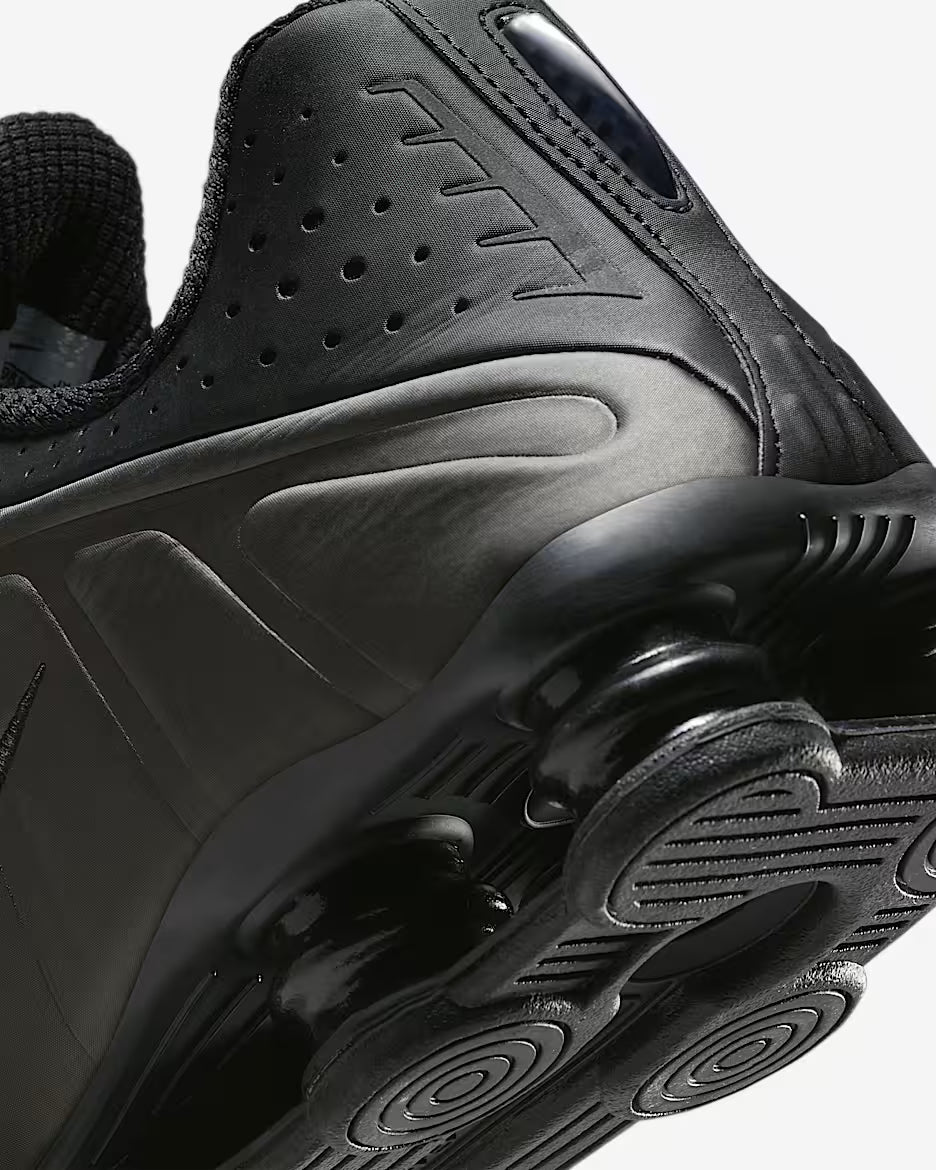 Nike Shox R4 Black/Bright Crimson/Black